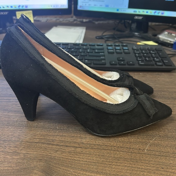 Marc by Marc Jacobs Suede Black Heels - Picture 8 of 9